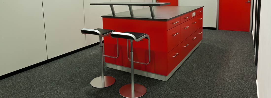 M&ouml;belbau - Theke in Sonderfarben
